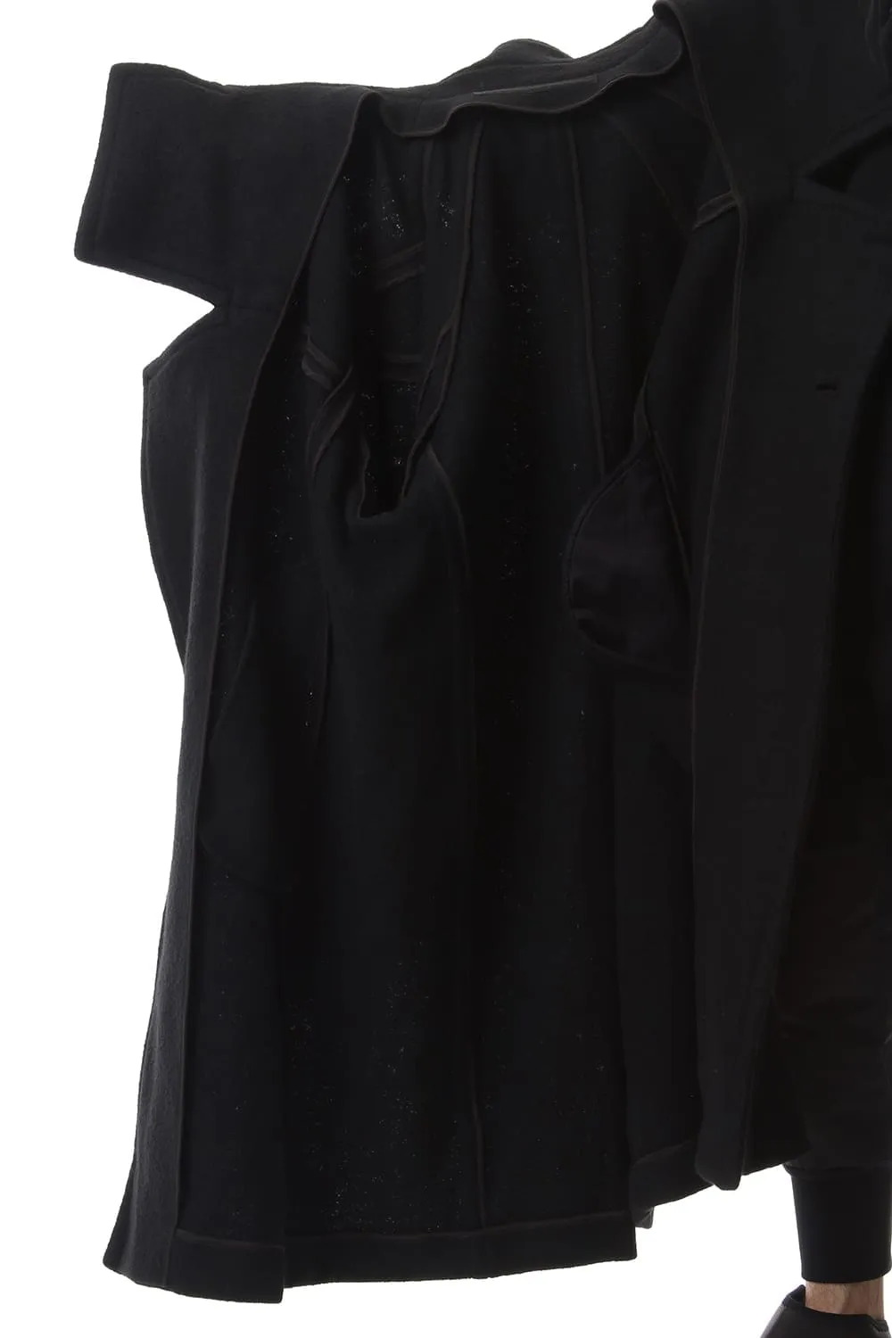DIVIDED COAT