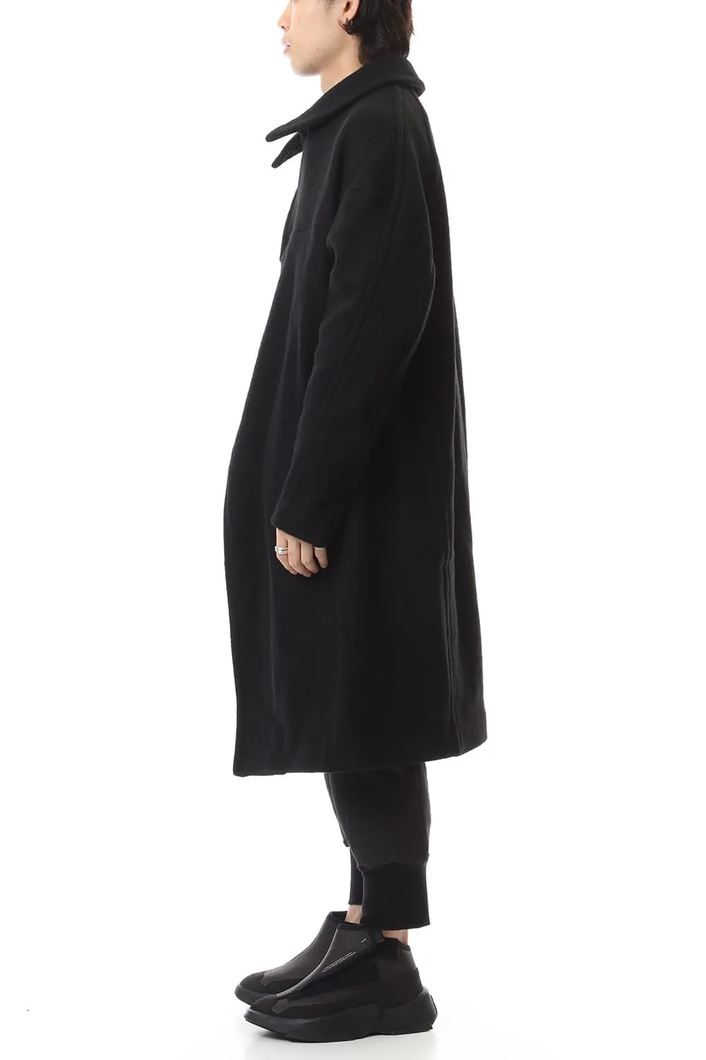 DIVIDED COAT