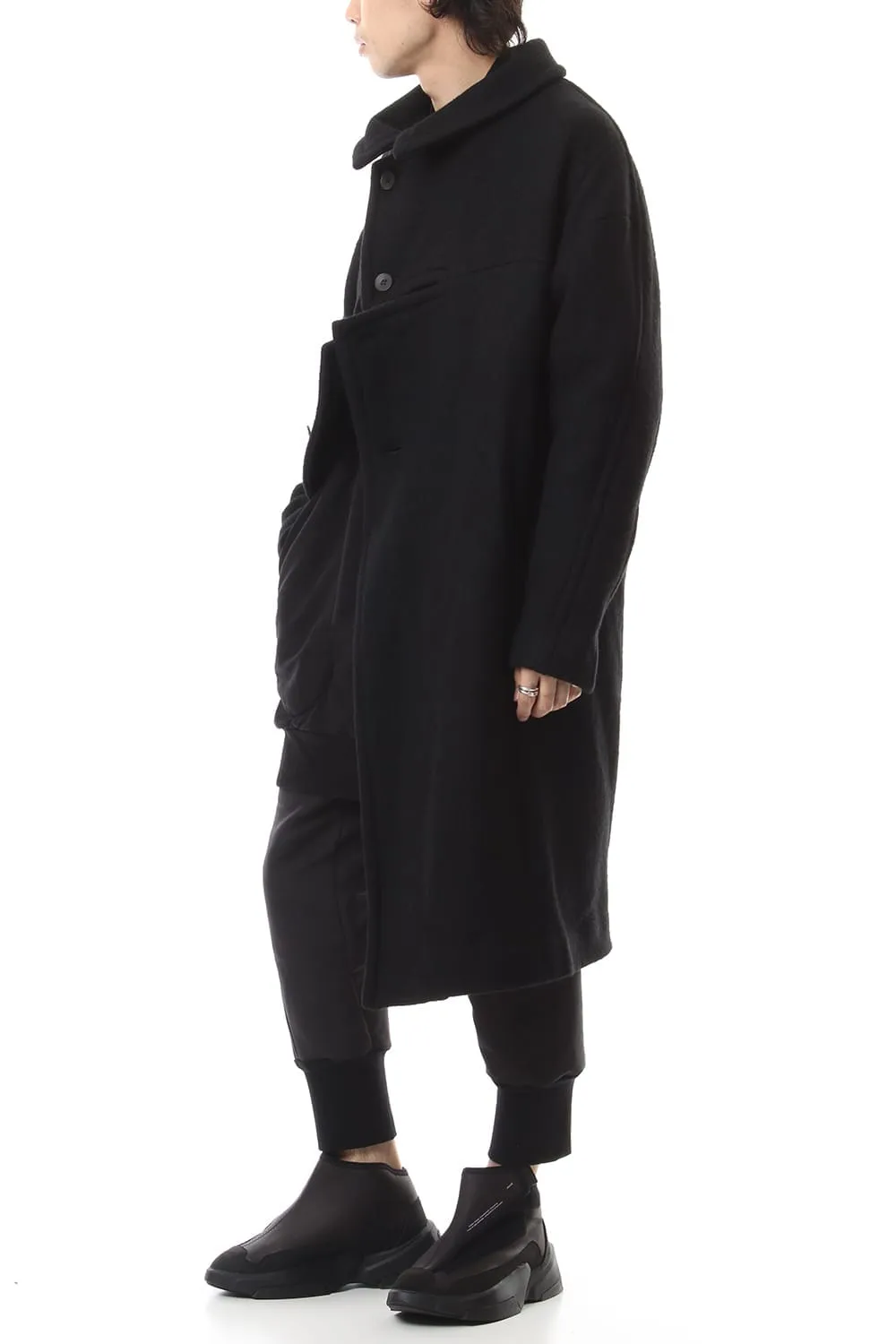DIVIDED COAT