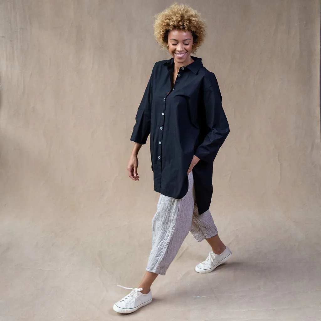 Monat Black Cotton Oversized Shirt