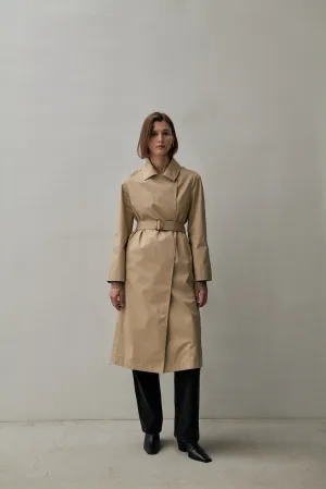 THE TAILORED TRENCH - HONEY